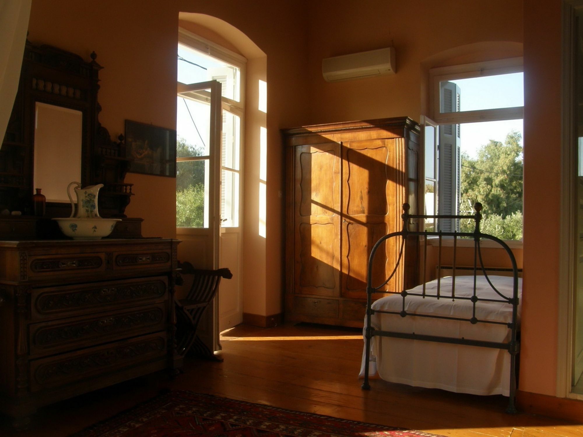 Aristocratic 19Th Century Neo Classical Mansion With Private Pool Finikas  Exterior photo