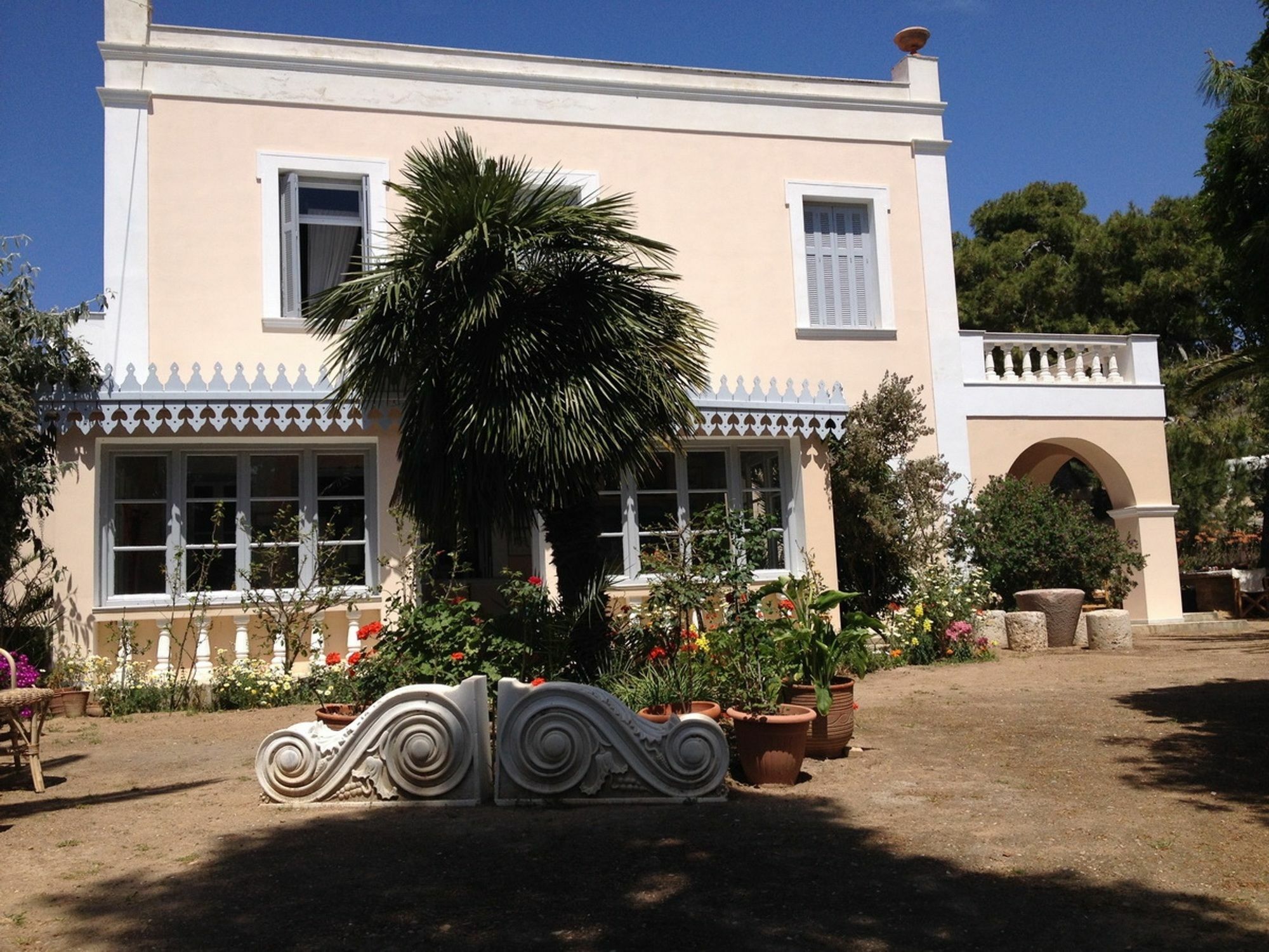 Aristocratic 19Th Century Neo Classical Mansion With Private Pool Finikas  Exterior photo